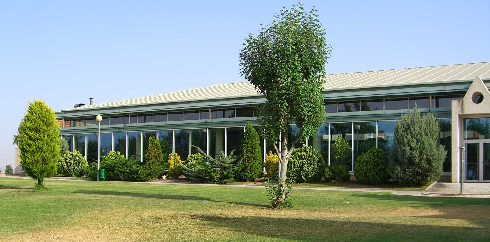 Exterior de les instal·lacions del Club INEF Lleida